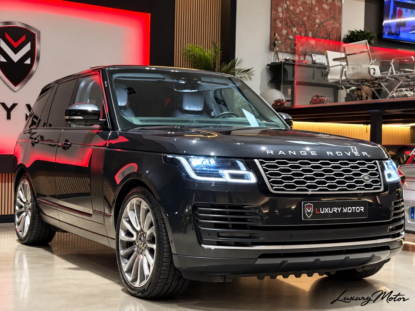 Land-Rover Range Rover Vogue SDV8