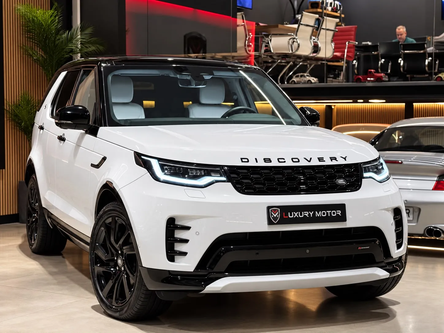 Land-Rover Discovery 3.0D i6 MHEV R-dynamic